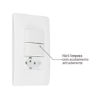 Conjunto de Interruptor Simples e Tomada Branco Habitat Fame