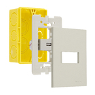 Conjunto Tomada USB 4x2 Simples 2A com Suporte Acrílico Titanium Madrid Lexman