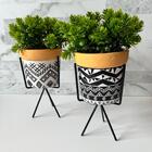 Conjunto Vaso De Cerâmica Artesanal Com Tripé De Metal