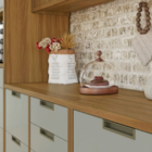 Cozinha Completa com Bancadas Torre e Armário Aéreo 2,68m MDF Freijó e Off White Turquesa Nesher