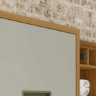 Cozinha Completa com Bancadas Torre e Armário Aéreo 2,68m MDF Freijó e Off White Turquesa Nesher