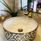 Cuba De Apoio Da Linha Berlin Na Cor Dourada Com Branco Redon