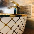 Cuba De Apoio Da Linha Paris Na Cor Branca Com Desenhos Quadr