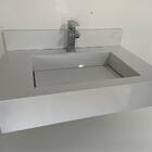 Cuba Suspensa Porcelanato Branco.