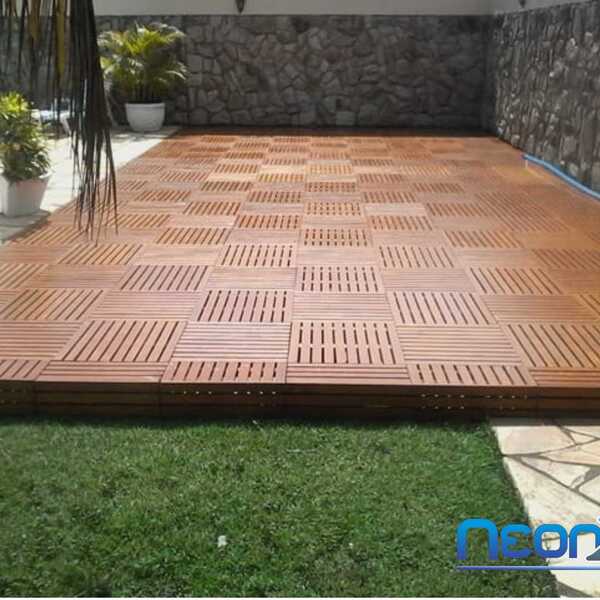 Deck De Madeira Modular 25x25 Cm Réguas 4 Cm Com Pintura Neonx