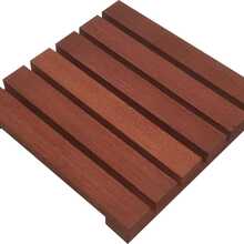 Deck De Madeira Modular 30x30 Cm Réguas 4 Cm Com Pintura Neon