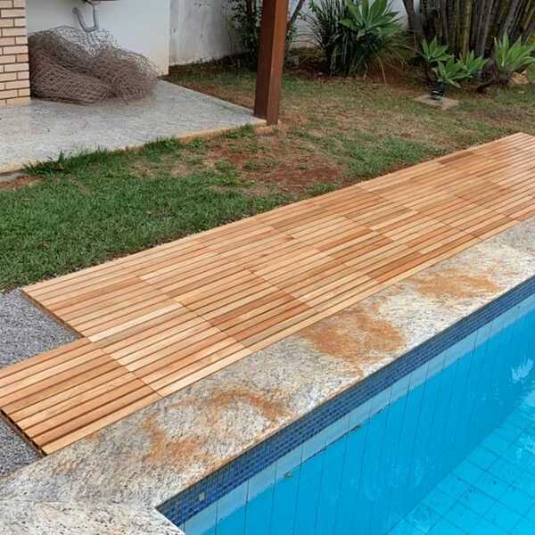 Deck De Madeira Modular 40x40 Cm Neonx Com Pintura - Verniz Mogno