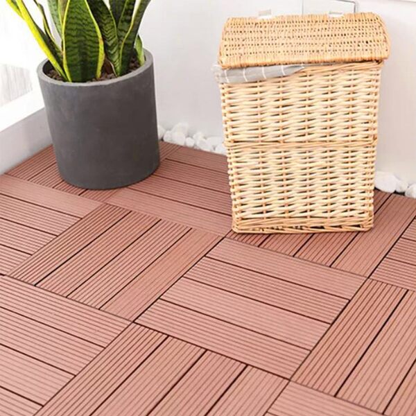 Deck Modular Em Wpc 30x30 Cor Cumaru 1m ² (11 Peças)