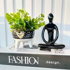 Decoração Livro Preto/branco + Vaso Tripé + Enfeite Mulher