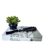 Decoração Sala Livro Fake + Vaso Preto + Colar De Mesa Preto