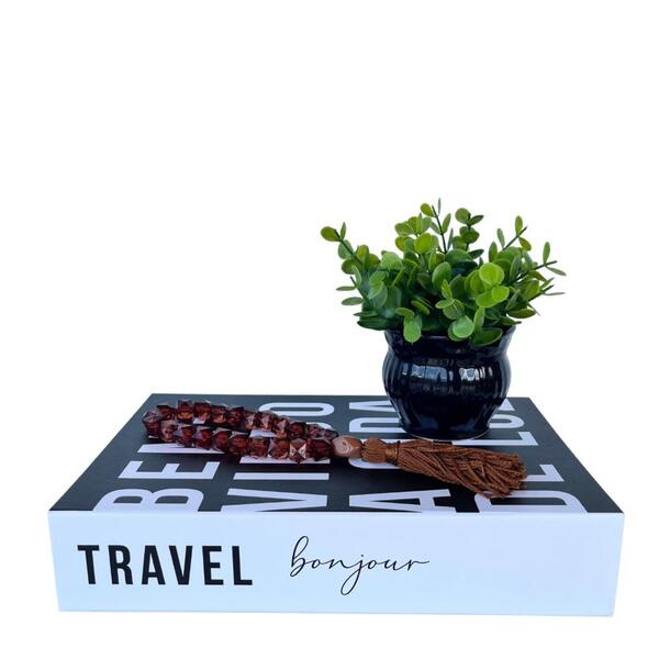 Decoração Sala Livro Fake + Vaso Preto + Colar Japamala