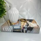 Decoração Sala Rack Livro Casa + Vaso Decor + Colar Japamala