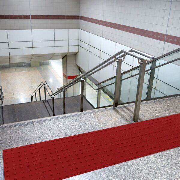 Demarcação Tátil Alerta Vermelho Unid 25cmx25cm Kapazi.