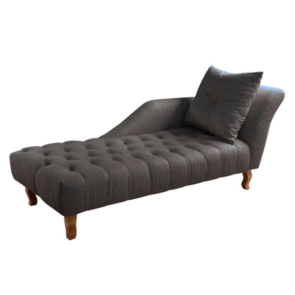 Divã Chesterfield Anna Recamier 160cm Via Encanto Veludo Cinz
