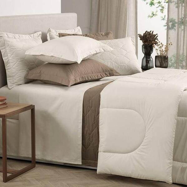 Cama posta: quarto com Edredom Solteiro Branco