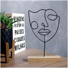 Enfeite De Metal Com Base Em Madeira Rosto Máscara 26,5x17x4cm