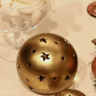 Enfeite de Natal Bola Estrelada Dourada Mineral 9x10x10cm Cromus