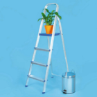 Escada De Alumínio Real Com 4 Degraus