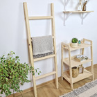 Escada Decorativa Salinas Em Madeira - Natural