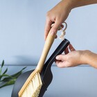 Escova e Pá Preto Oikos