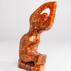 Escultura Abstrata Mulher Alongando Em Calcita Laranja