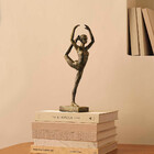Escultura Bailarina Em Poliresina 28,5x8cm
