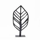 Escultura De Mesa Folha De Bananeira - Marrom