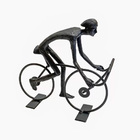 Escultura Decorativa Ciclista Em Resina Preto 13cm Na0899 Btc