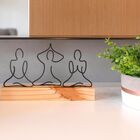 Escultura Decorativa De Mesa Namastê Yoga Em Aço E Madeira 14