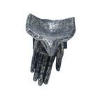 Escultura Decorativa de Resina Mandando Beijo 30x14cm Wolff