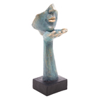 Escultura Decorativa de Resina Mandando Beijo 30x14cm Wolff