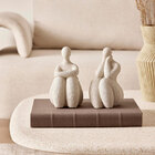 Escultura Decorativa Mulher Em Poliresina 19cm 18383 Mart