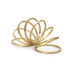 Escultura Dourada Em Metal 17x34cm