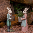 Escultura Em Resina Coelho  Ralf Com Cachepo Decorativo