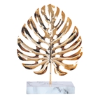 Escultura Folha Decorativa Dourada 16 5 X 8 X 22 5 Cm (metal)