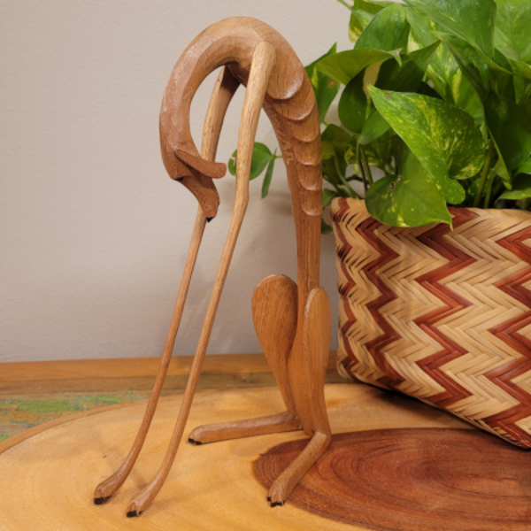 Escultura Madeira "Cachorro Baleia" Sentado Cabeça Baixa - Ma