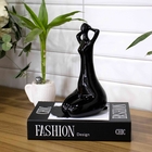 Escultura Mulher Em Porcelana Preto 25x10 Cm M02 - D'rossi