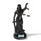 Escultura Themis Justiça Em Xisto Com Esmeralda