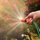 Esguicho Com Engate Rosqueado E Jato Regulável Para Mangueira