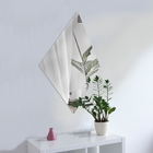 Espelho Decorativo Losango Lapidado 75x56 Cm