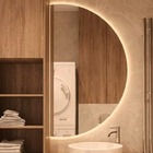 Espelho Led Meia Lua Cortada Meio Orgânico Iluminação  Botão