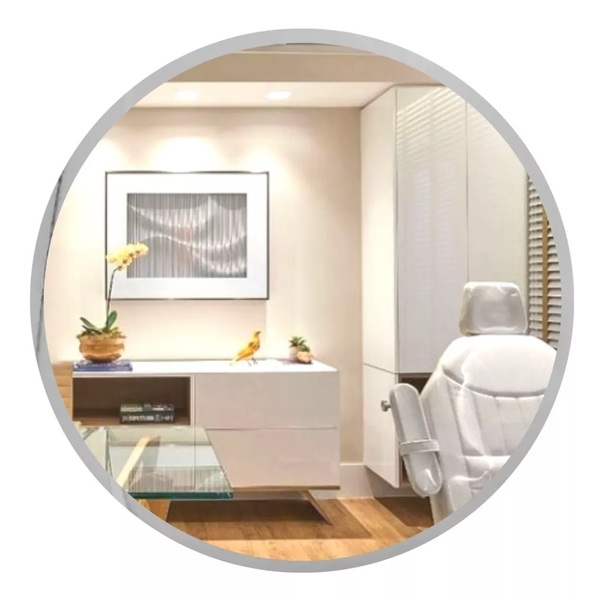 Espelho Redondo Com Moldura Prateada 70cm