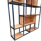 Estante Industrial De Ferro E Madeira Com Nichos E Prateleira