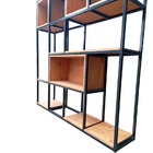 Estante Industrial De Ferro E Madeira Com Nichos E Prateleira