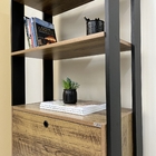 Estante Decorativa de Madeira MDP com 3 Prateleiras 1 Porta Pinho com Preto Match 166x63x32cm Artely