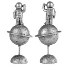 Estatueta Astronauta De Resina Decorativo Prata 24,5x11cm