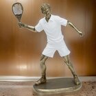 Estatueta Decorativa Tenista Raquete Escultura Resina 24cm