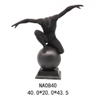 Estatueta Masculino Em Resina