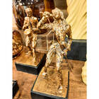 Estatueta Para Decoração De Sala Cantor Gold Music 25 Cm