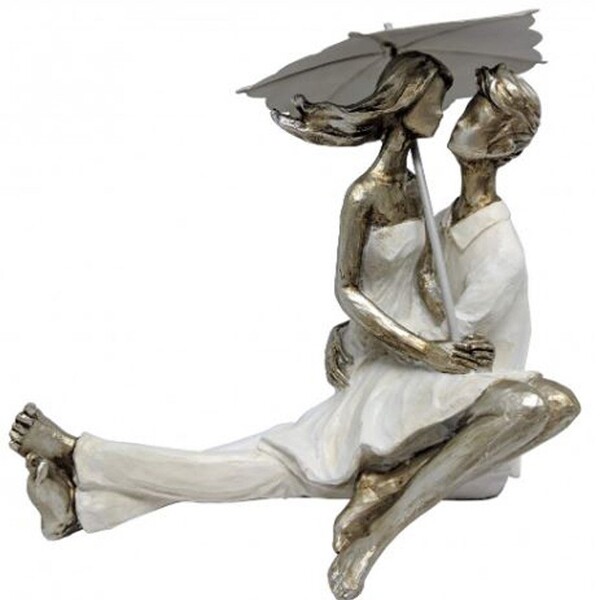 Estatueta Resina Casal Com Guarda Chuva 18x10x17cm